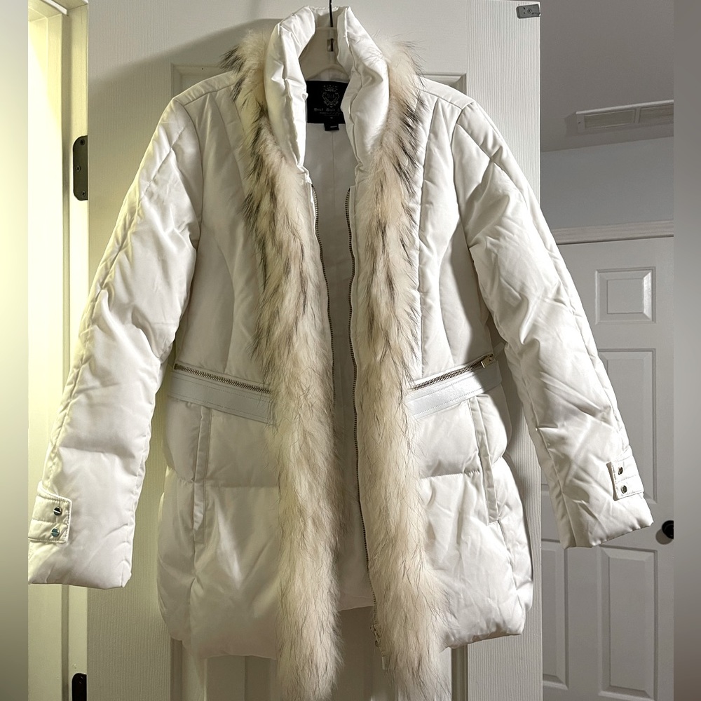 NWOT Women’s White Fur Puffer Jacket size S